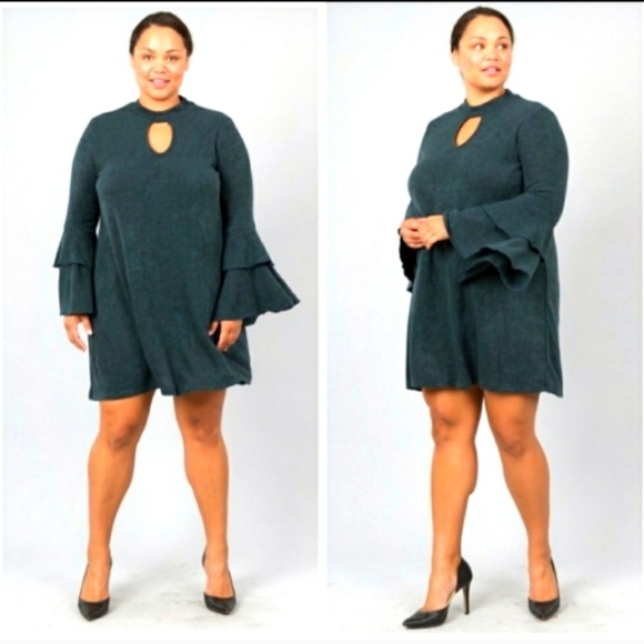 NWOT Boho Tunic Sweater Dress with Keyhole Neckline. NWOT - Picture 2 of 2